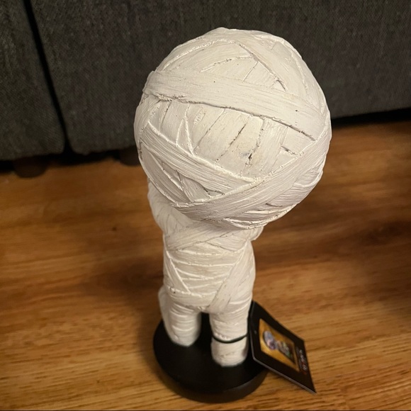 Max the Mummy Halloween Statue 10.5 H NWT - Picture 2 of 3
